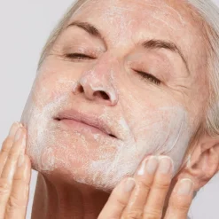 Age Smart Skin Resurfacing Cleanser 150ml