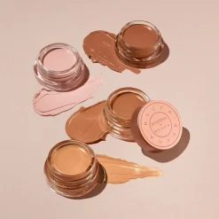 Becca Under Eye Brightening Corrector Medium/Dark 4,5g
