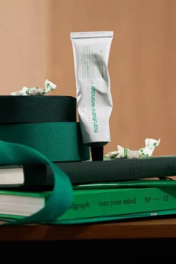 Black Bamboo Nourishing Calming Hand & Nail Cream 50ml