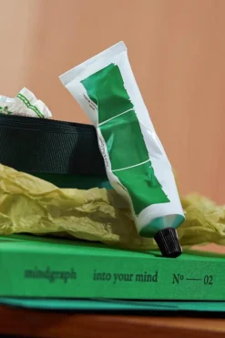 Black Bamboo Nourishing Calming Hand & Nail Cream 50ml