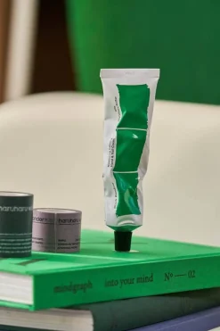 Black Bamboo Nourishing Calming Hand & Nail Cream 50ml