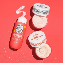 Bom Dia Bright Clarifying AHA BHA Body Wash 385ml