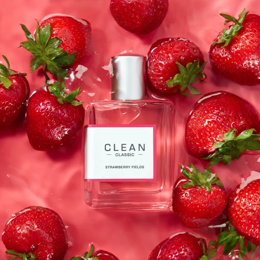 Classic Strawberry Fields Eau De Parfum 60 ml