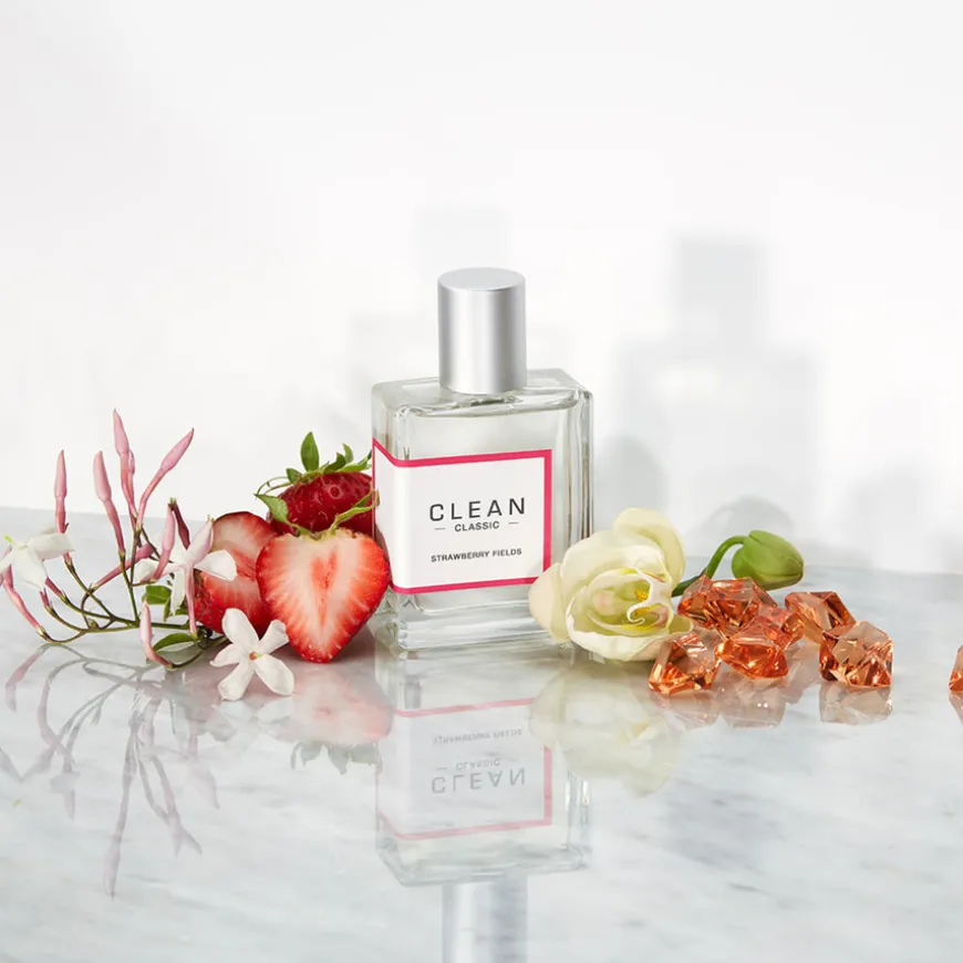 Classic Strawberry Fields Eau De Parfum 60 ml