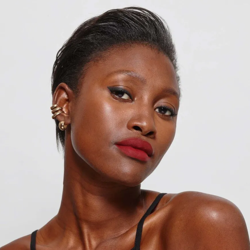 Color Riche Intense Volume Matte Lipstick 100 Pink Worth It 1,8g