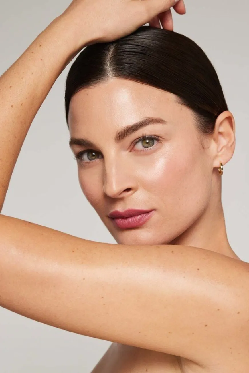 Colorluxe Hydrating Cream Lipstick Rosebud 2g