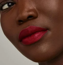 Colorluxe Hydrating Cream Lipstick Candy Apple 2g