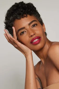 Colorluxe Hydrating Cream Lipstick Candy Apple 2g