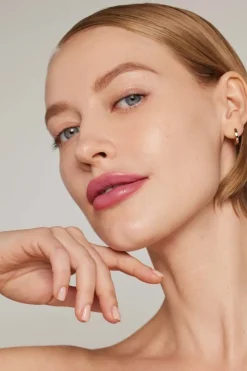 Colorluxe Hydrating Cream Lipstick Magnolia 2g