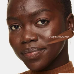 Complexion Rescue Brightening Concealer SPF25 Deep Mahogany 10ml