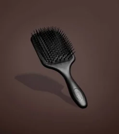 D83 The Paddle Brush Black
