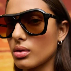 Drizzle Black With Light Brown Mono Lens