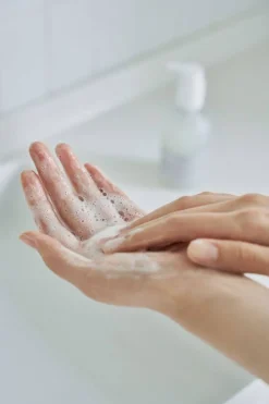 Dual Barrier Mild Gel Cleanser 200ml