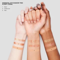 Essential Eyeshadow Trio Soft Coral 3,4g