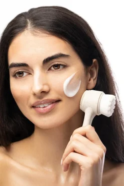 Facial Cleansing Brush