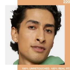 Fit Me Matte + Poreless Foundation 220 Natural Beige 30ml