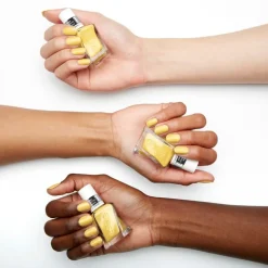 Gel Couture Nail Polish 560 Rev It Up 13,5ml