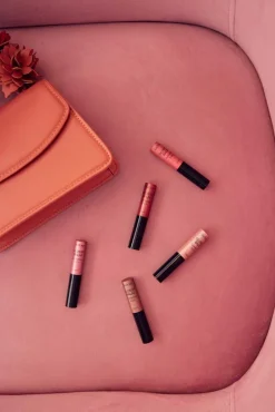 Glossy Balm Hydrating Stylo 41 Pink Silk 1,6g