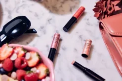 Glossy Balm Hydrating Stylo 42 Sweet Peach 1,6g