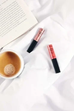 Glossy Balm Hydrating Stylo 42 Sweet Peach 1,6g