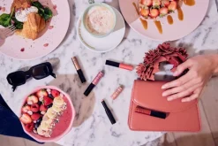 Glossy Balm Hydrating Stylo 42 Sweet Peach 1,6g