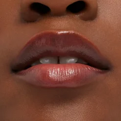 Glow Play Lip Balm Introvert 3.14g