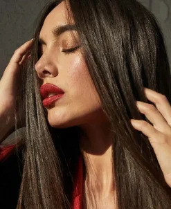 Good Behavior Spirulina Protein Smoothing Spray 186ml