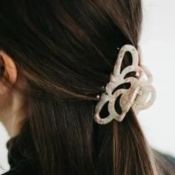 Hair Claw Judy Beige