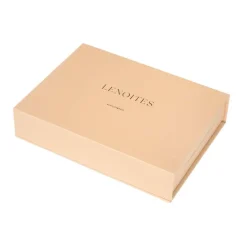 Heatless Curls in Mulberry Silk