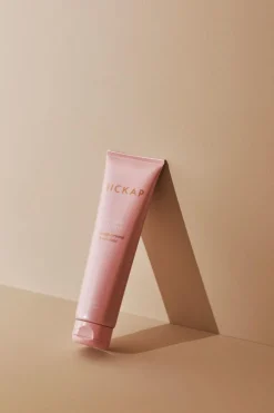 Hyper Glow Body Scrub 150ml