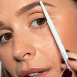 Infinity Brow Pen Medium Brown 0,07g