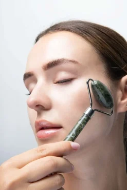 Jade Roller & Globe Set 2pcs