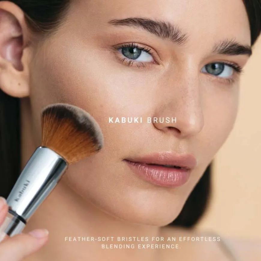Kabuki Brush
