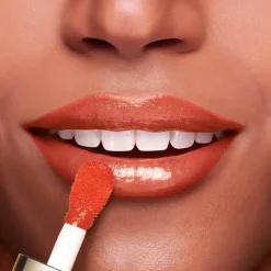 Lip Comfort Oil #05 Apricot 7ml