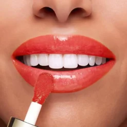 Lip Comfort Oil #08 Strawberry 7ml