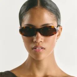 Louis Tortoise Brown