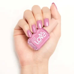 Love By Essie 160 Carefree But Caring 13,5ml