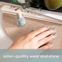 Love By Essie 160 Carefree But Caring 13,5ml