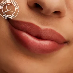 Lustreglass Lipstick 27 Hug Me 3g