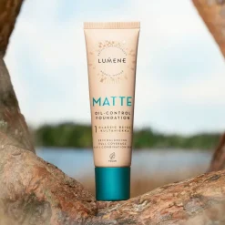 Matte Oil-Control Foundation SPF20 0 Light Ivory 30ml