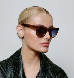 Nancy Smoke Transparent