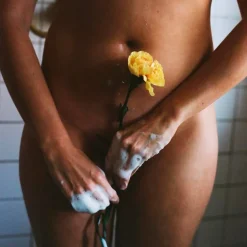 Natural Intimate Wash Aloe And Liquorice 300ml