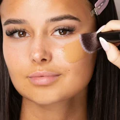 No. 9 Angled Flat Top Foundation Buffing Brush