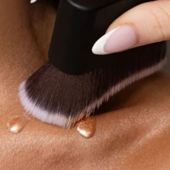 No. 24 Blending Face & Body Brush
