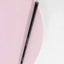 No. 19 Crease Blending Eye Brush