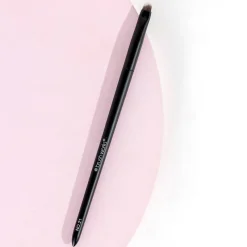 No. 21 Precise Brow Brush