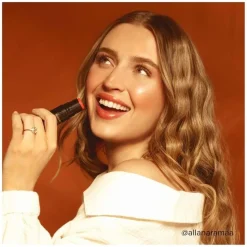 Nudies Matte All Over Face Blush Color Picante 7g