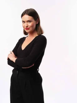 One-Step Hair Dryer And Styler