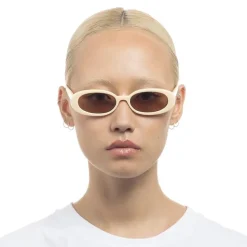 Outta Love Ecru With Light Brown Mono Lens