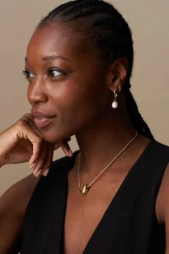 Oval Wave Pearl Drop Hoop Earrings